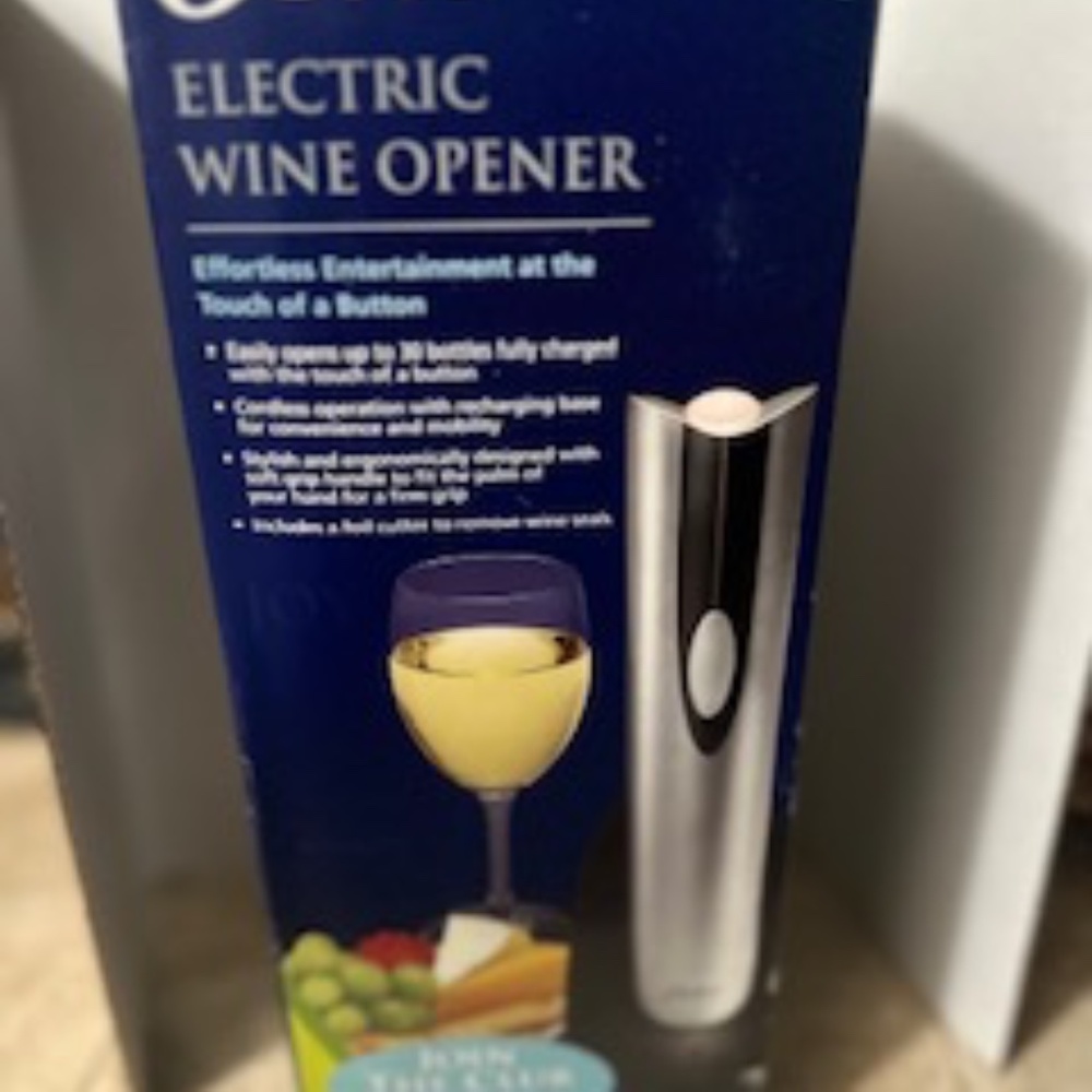 Oster Inspire Electric Wine Opener-NIB